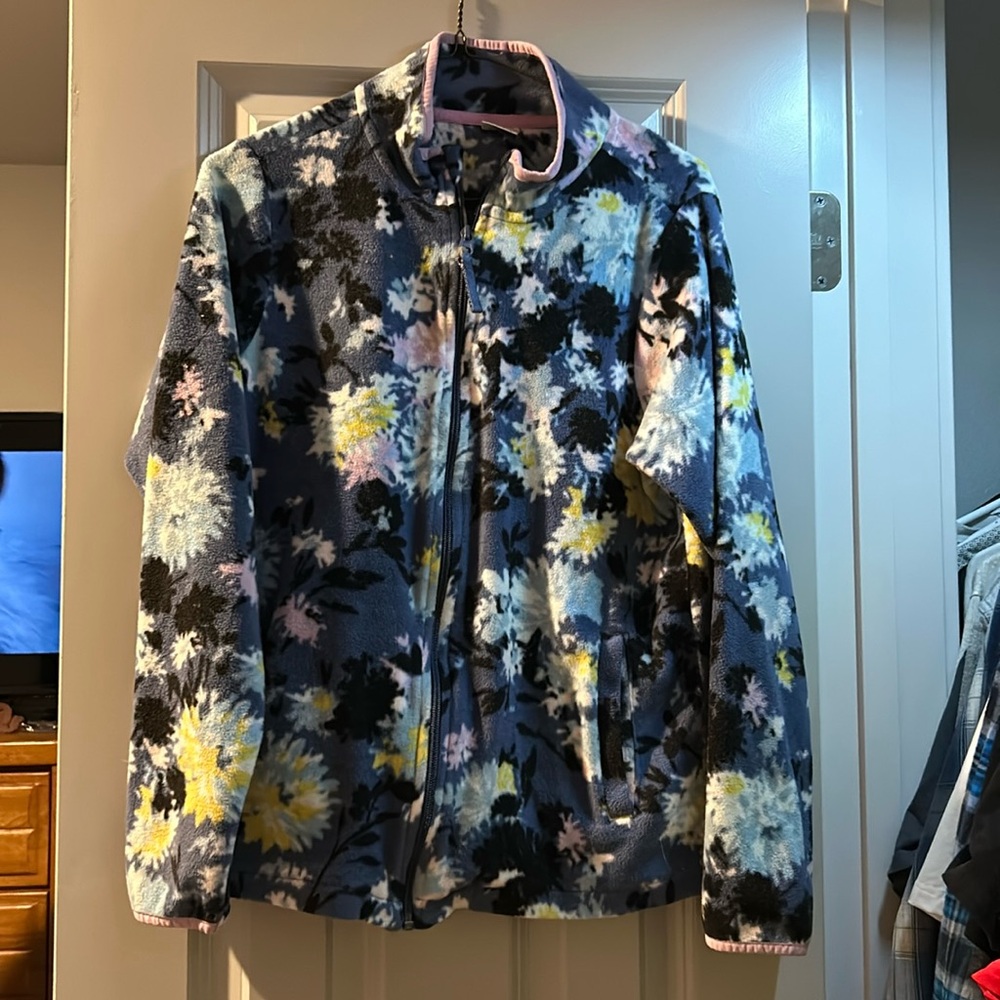 Vera Bradley Women's Fleece Jacket Chrysanthemum Crush
